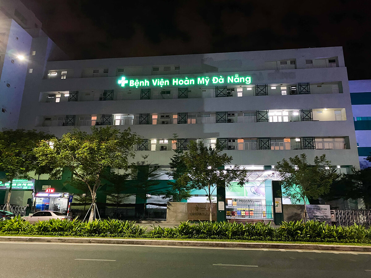 Thi công chống thấm tường ngoài Bệnh viện Hoàn Mỹ Đà Nẵng